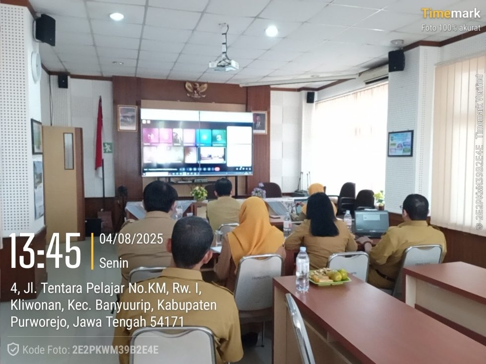 Minta Saran dan Masukan Camat Terhadap Raperbub Layanan Adminduk Desa/Kelurahan, Disdukcapil Purworejo Gelar Forum Secara Virtual