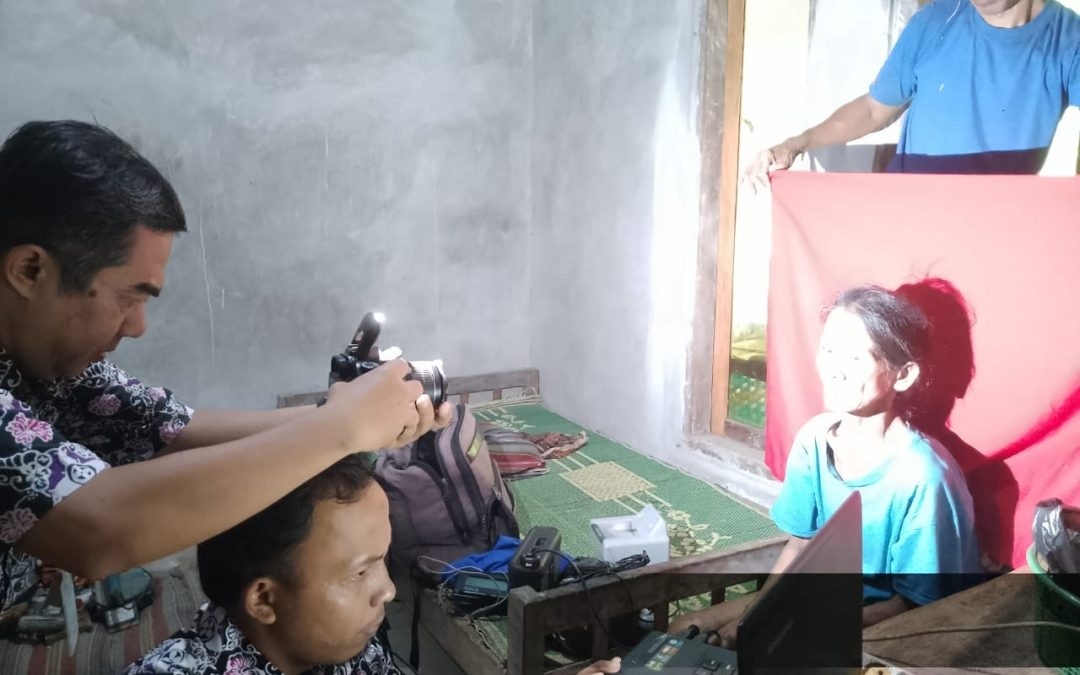 Kartu Tanda Penduduk Merupakan Hak Setiap Warga Termasuk ODGJ, Disdukcapil Purworejo Layani Rekam KTP-el di Desa Jatirejo