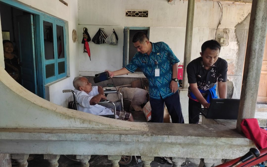 PELAYANAN PEREKAMAN KTP EL PENDUDUK RENTAN            (PANEN DUREN) DI DESA NAMPUREJO, PURWODADI